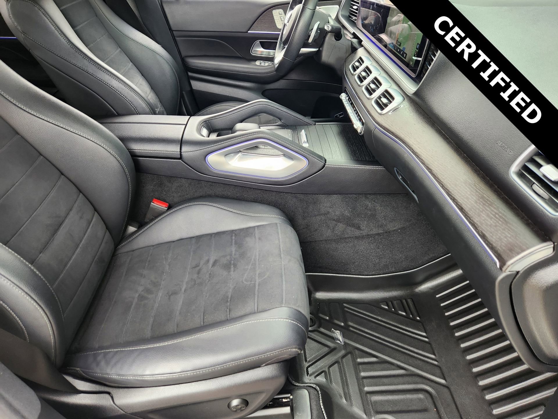 Certified 2022 Mercedes-Benz GLE 350 w/ AMG Line Interior image 3