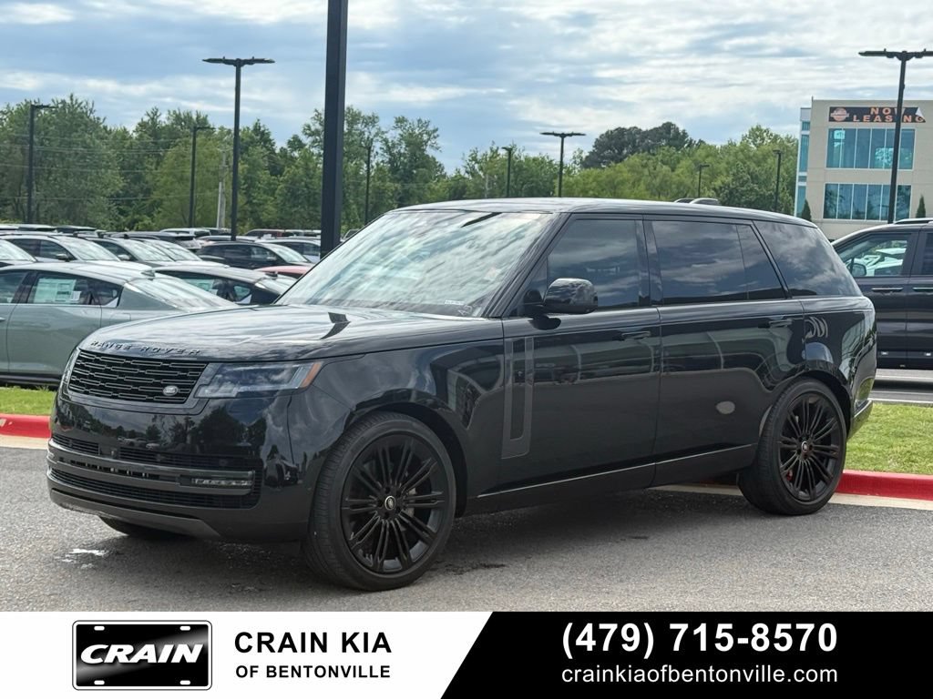 Used 2025 Land Rover Range Rover Long Wheelbase SE AWD/4WD image 3