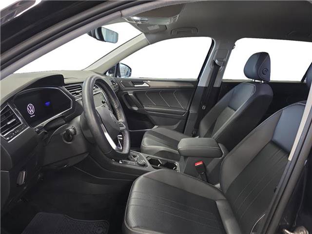 Used 2022 Volkswagen Tiguan SE image 9