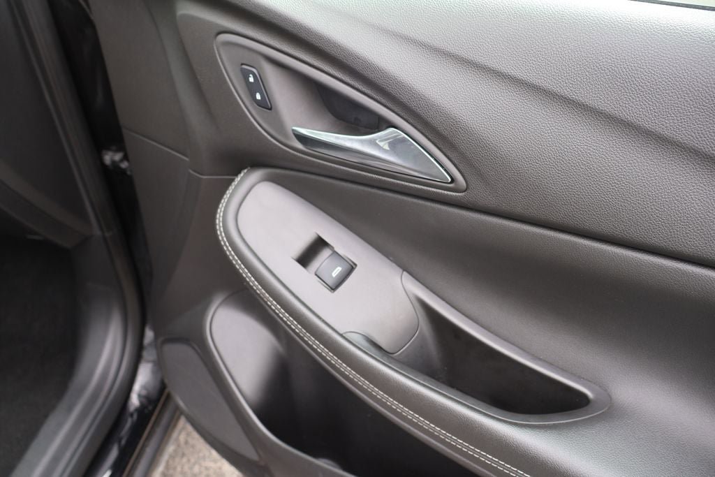 Used 2025 Buick Encore GX Preferred FWD image 14