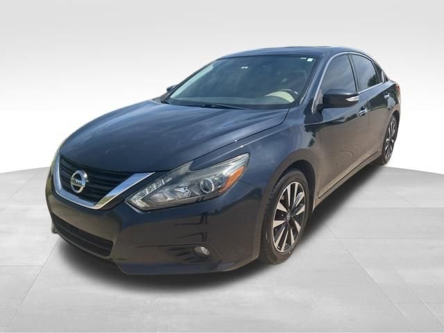 Used 2017 Nissan Altima 2.5 SL w/ Technology Package FWD image 7
