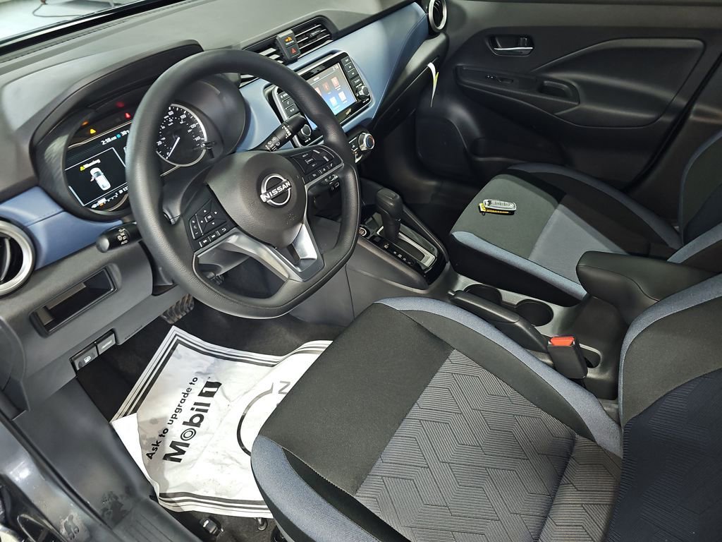 Used 2025 Nissan Versa SV w/ Trunk Package image 28