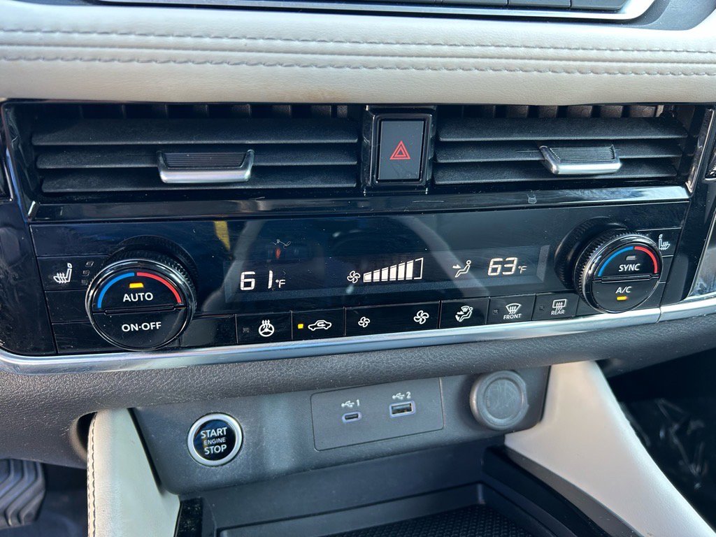 Used 2023 Nissan Rogue SL image 26