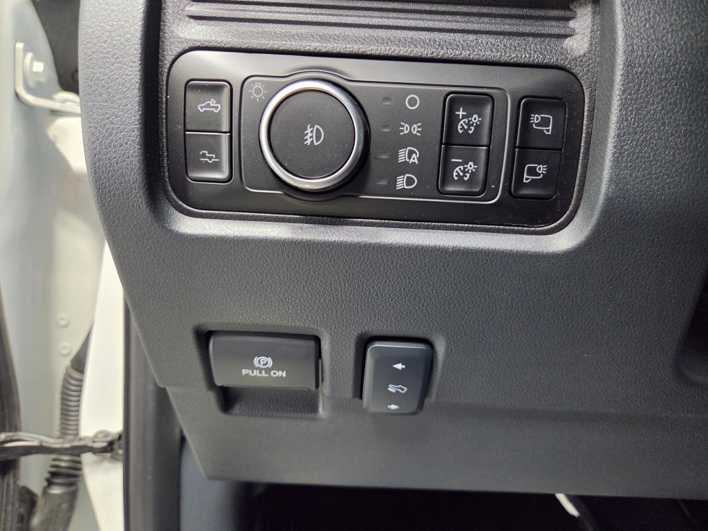 Used 2025 Ford F250 4x4 Crew Cab Super Duty image 31