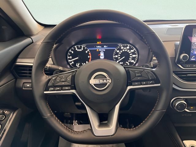 Used 2025 Nissan Altima 2.5 SR FWD image 15