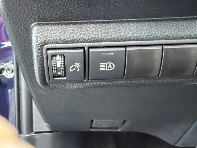 Used 2026 Toyota Corolla LE FWD image 20