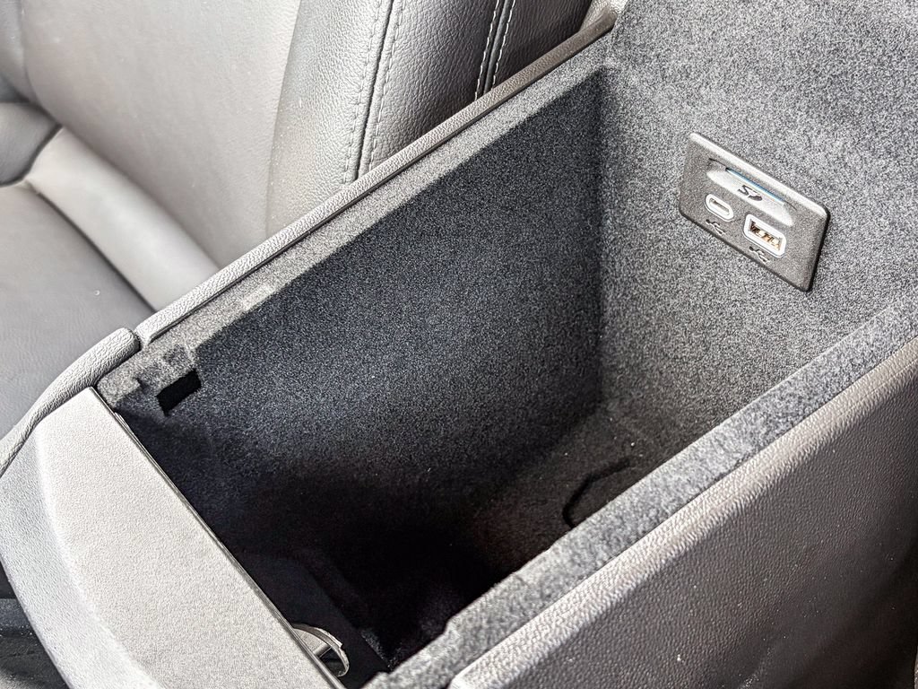 Certified 2023 Cadillac XT5 Luxury w/ LPO, Floor Liner Package FWD image 47