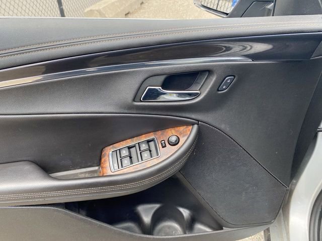 Used 2014 Chevrolet Impala LT w/ Convenience Package FWD image 18
