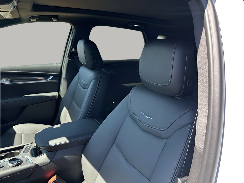 New 2026 Cadillac XT5 Sportv w/ LPO, Onyx Lite Package AWD/4WD image 29