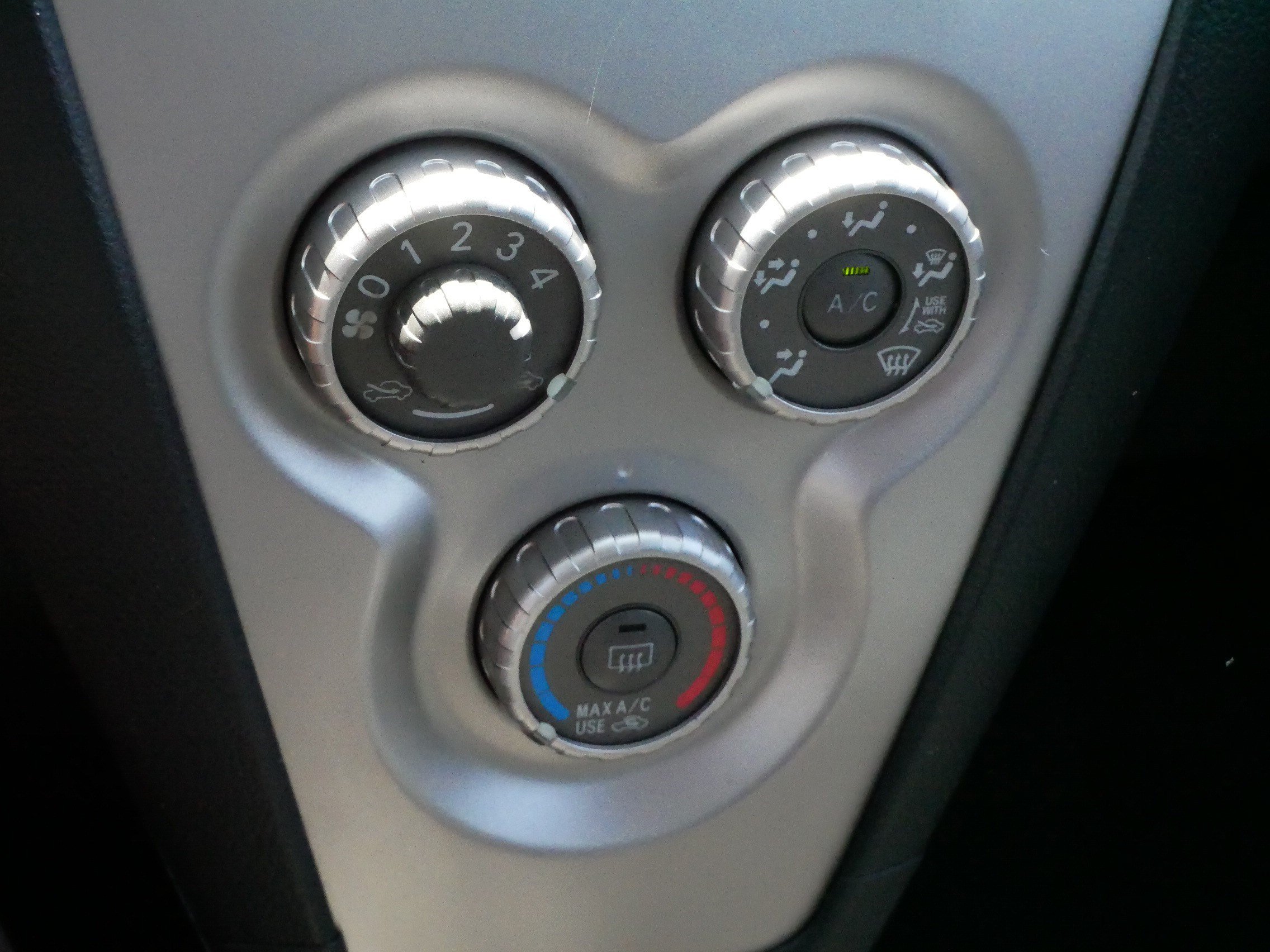 Used 2011 Toyota Yaris Sedan w/ PWR Pkg w/Steel Wheels FWD image 23