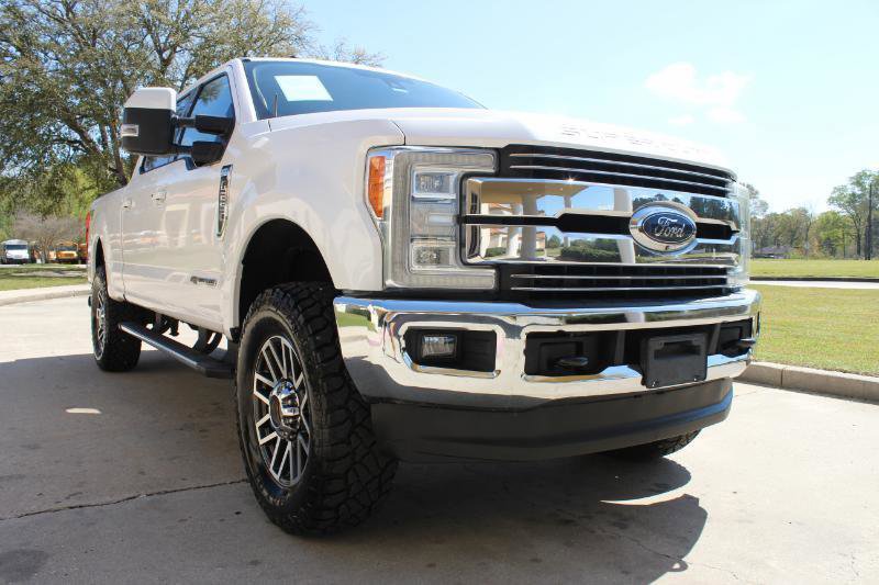 Used 2017 Ford F250 Lariat w/ Lariat Ultimate Package image 5