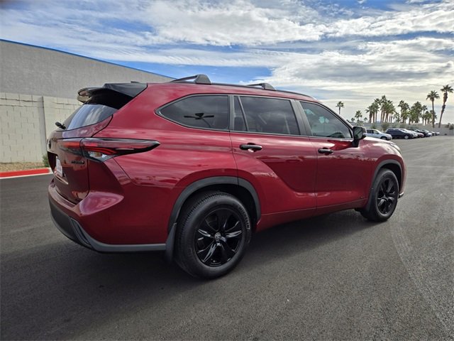 Certified 2024 Toyota Highlander XLE image 4