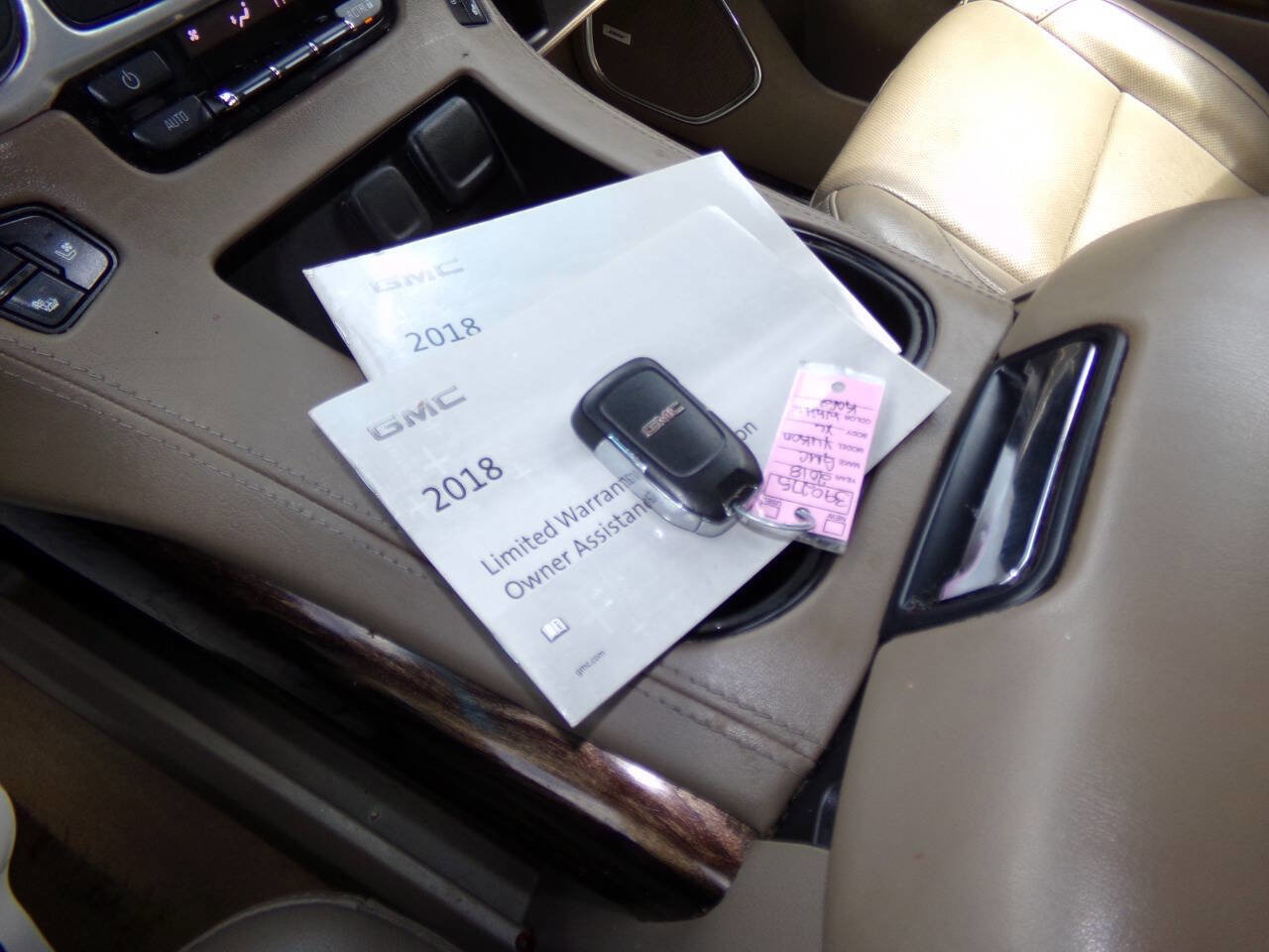 Used 2018 GMC Yukon XL SLT w/ Open Road Package image 66