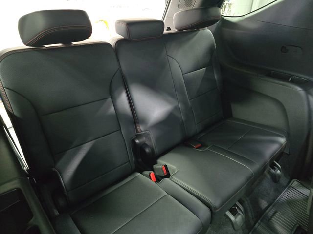 New 2026 Chevrolet Traverse RS w/ LPO, Floor Liner Package image 15