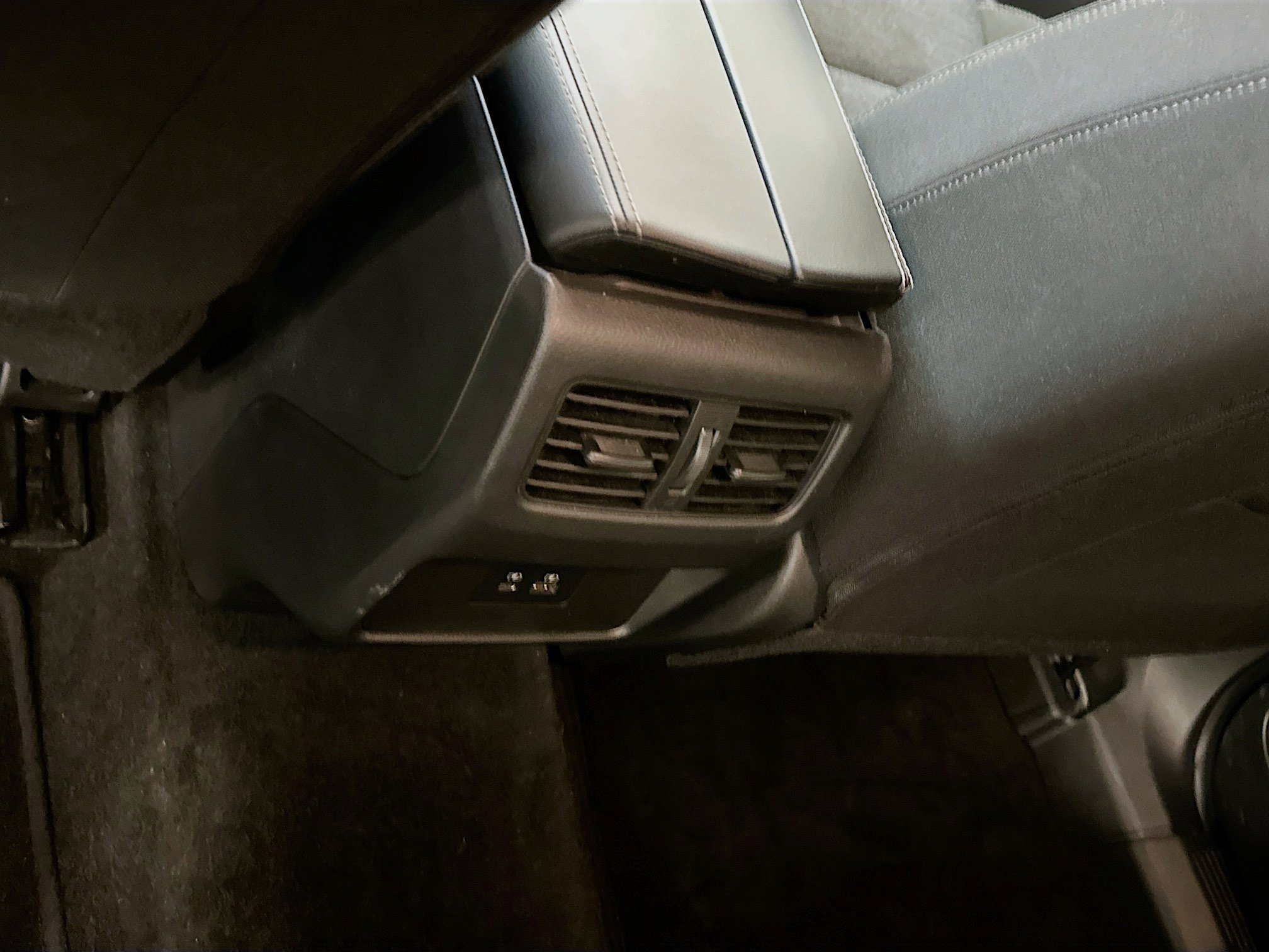 Used 2023 Nissan Rogue SV image 27