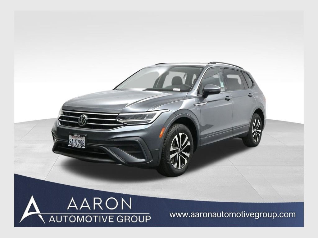 Used 2022 Volkswagen Tiguan S image 1