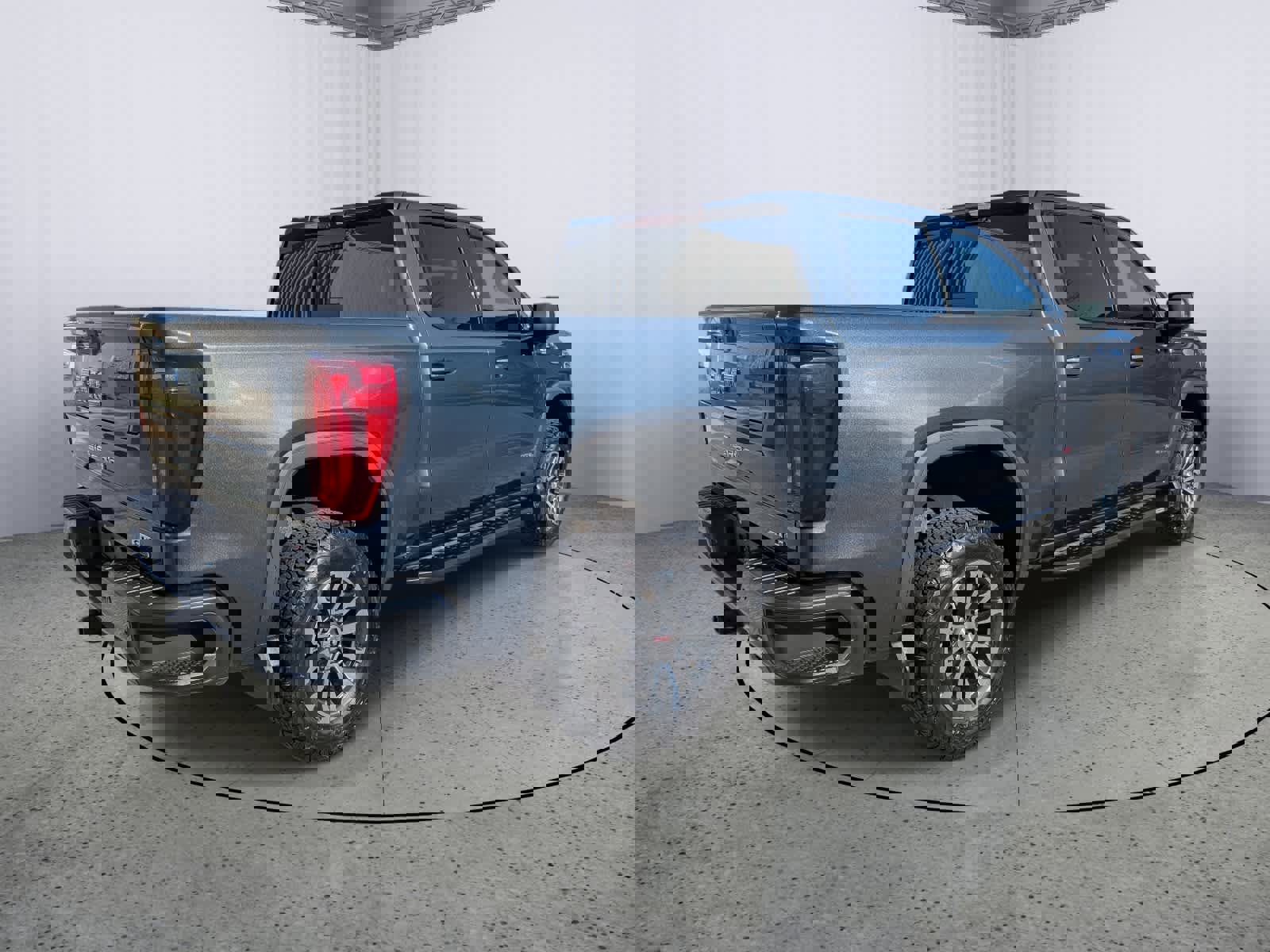 Used 2021 GMC Sierra 1500 AT4 w/ AT4 Value Package image 3