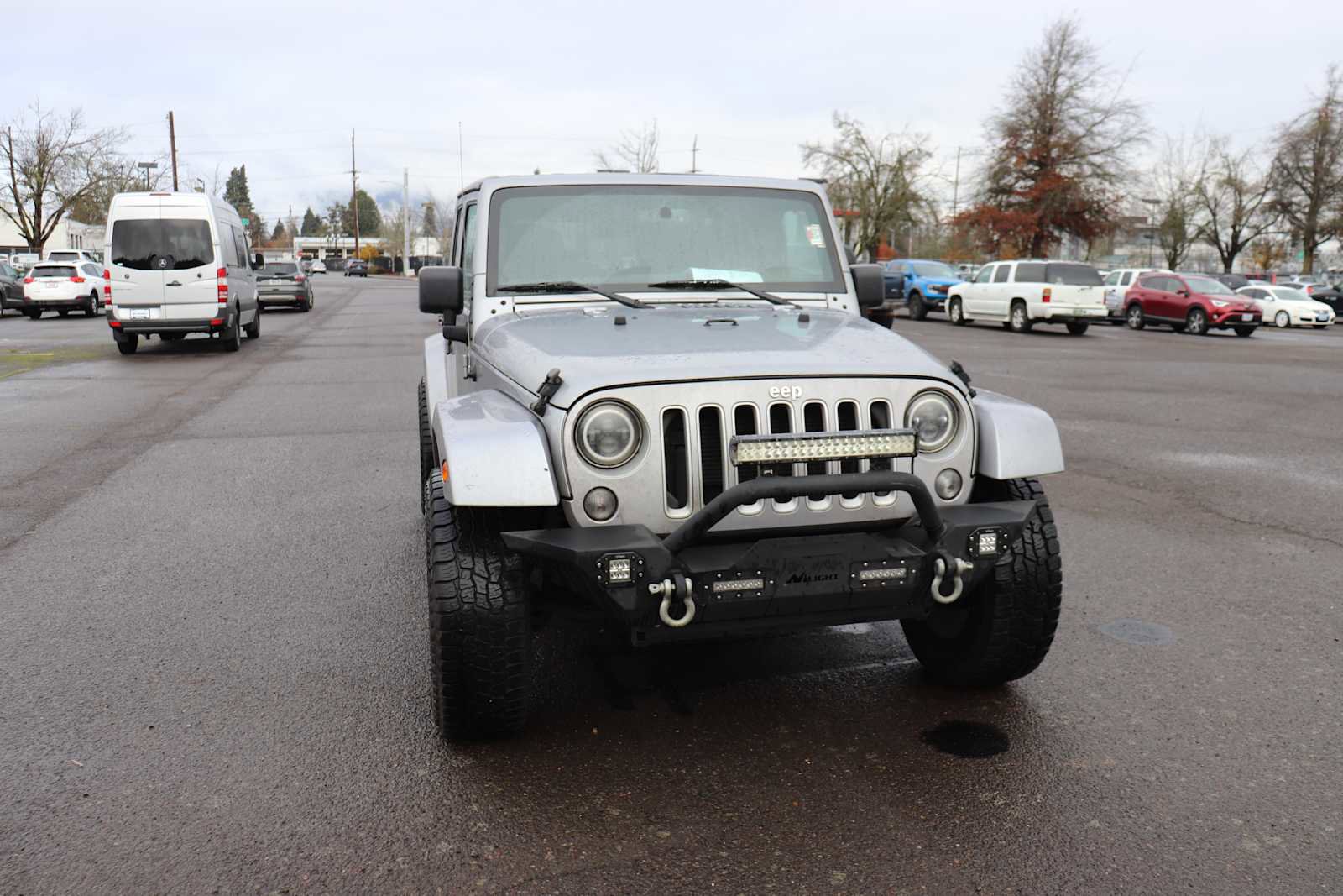 Used 2016 Jeep Wrangler Unlimited Sahara w/ Connectivity Group image 3