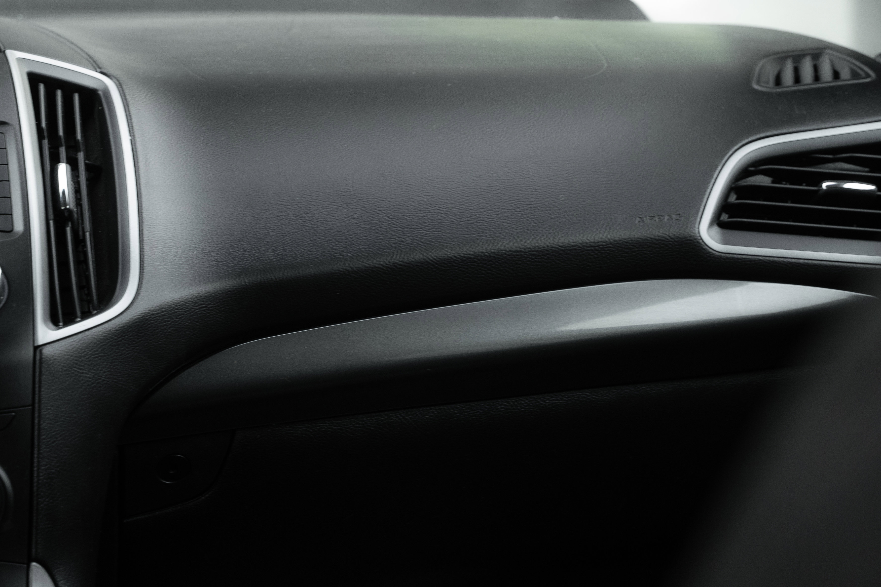 Used 2018 Ford Edge SE image 14