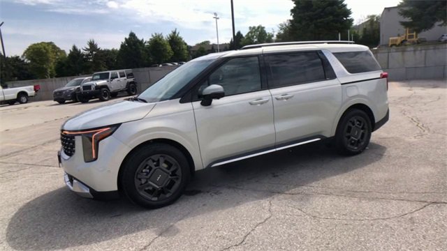 New 2026 Kia Carnival SX image 7