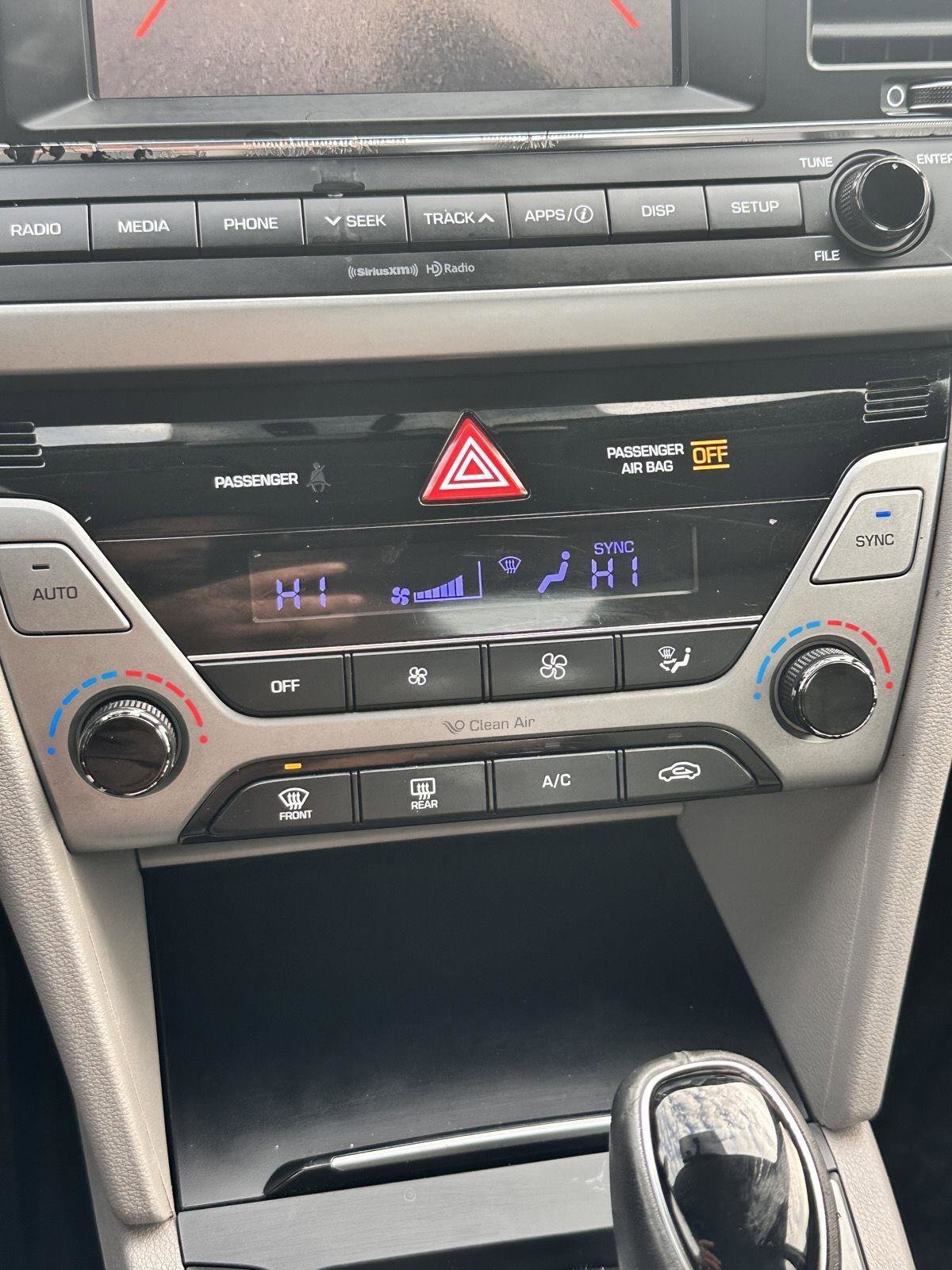 Used 2017 Hyundai Elantra SE w/ SE A/T Tech Package 03 image 18