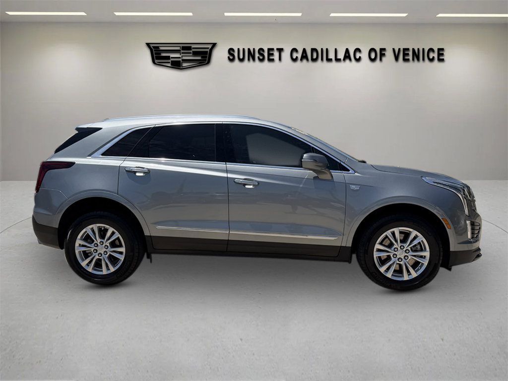 Used 2024 Cadillac XT5 Luxury FWD image 2