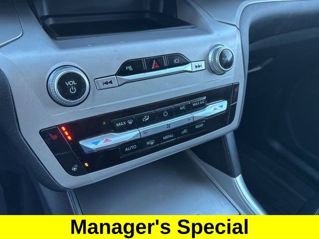 Used 2023 Ford Explorer XLT w/ Equipment Group 202A image 26