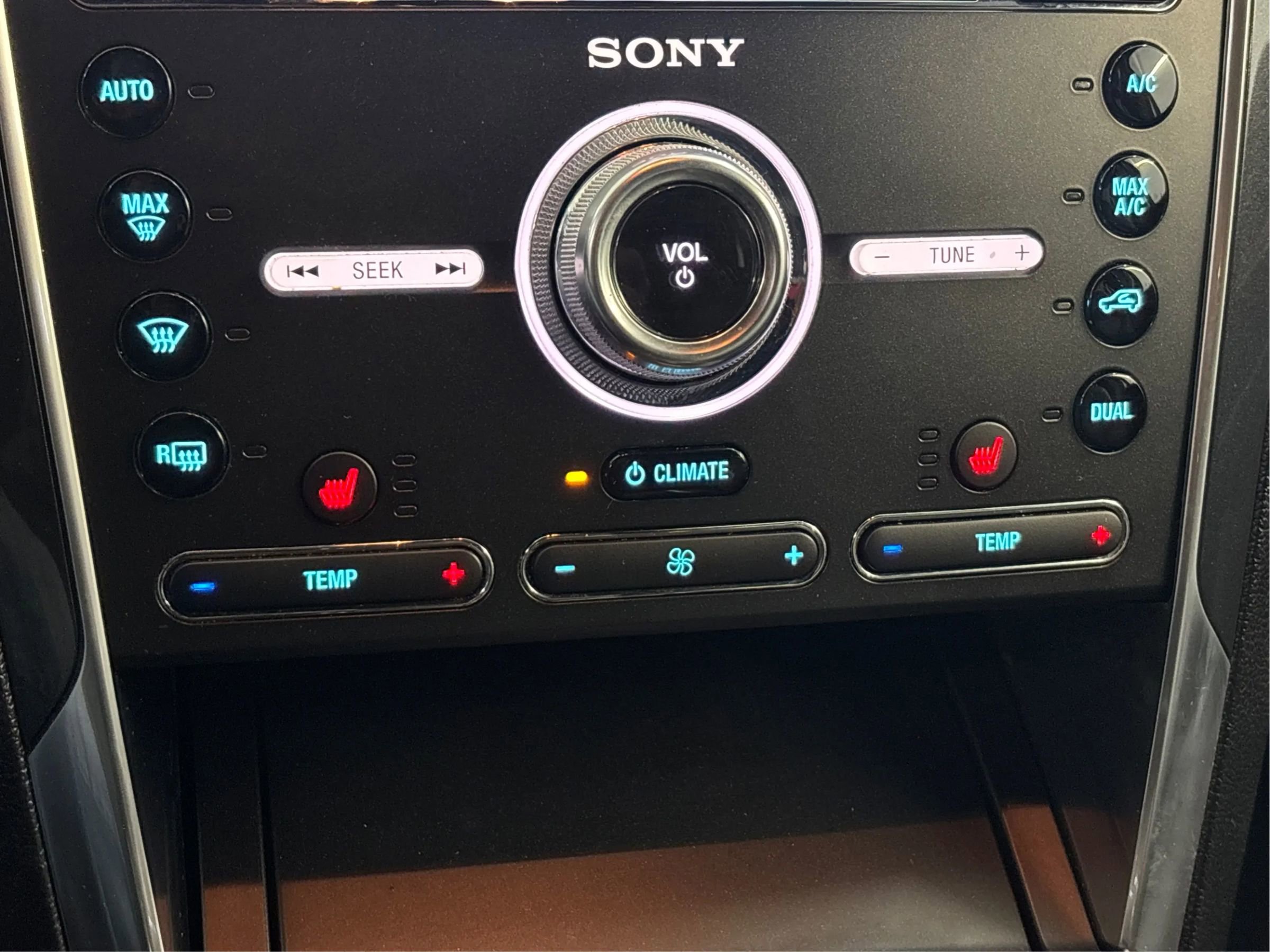 Used 2017 Ford Explorer Sport image 38