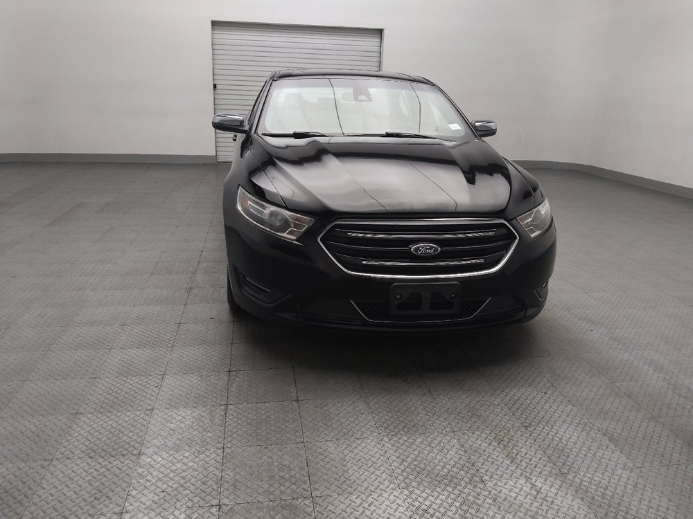 Used 2019 Ford Taurus Limited FWD image 14