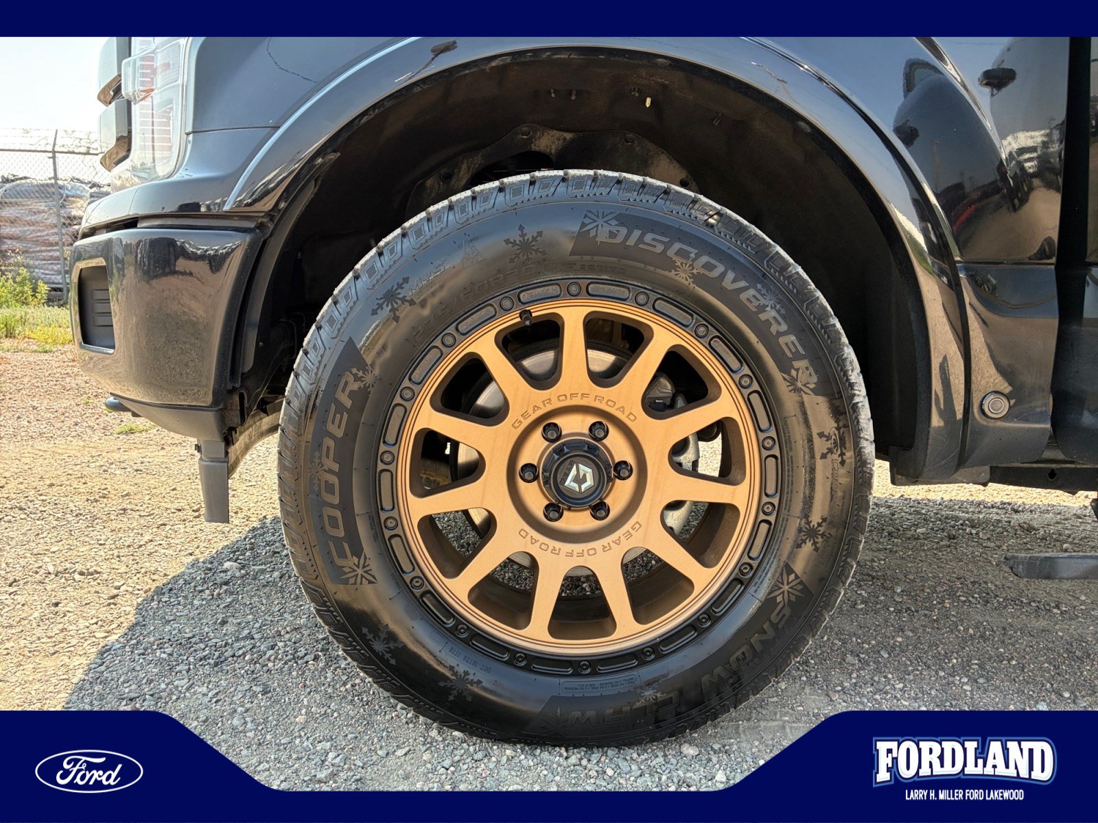 Used 2018 Ford F150 Lariat w/ Equipment Group 502A Luxury AWD/4WD image 26