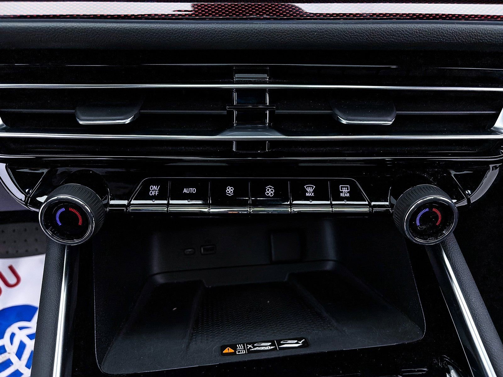 Used 2024 Chevrolet Traverse RS w/ LPO, Floor Liner Package image 26