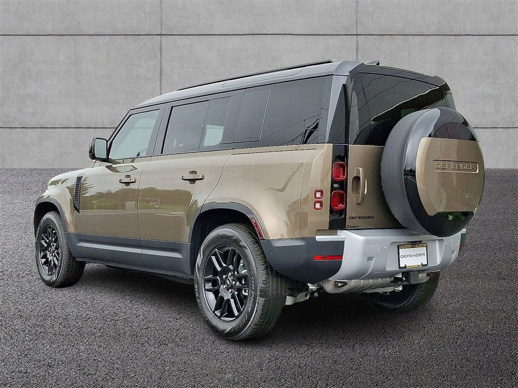 New 2025 Land Rover Defender 110 S image 2