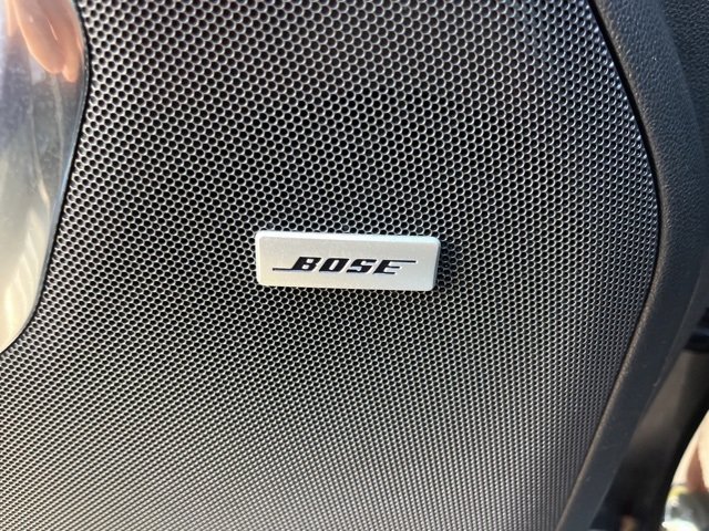 Used 2024 Chevrolet Suburban Premier image 16