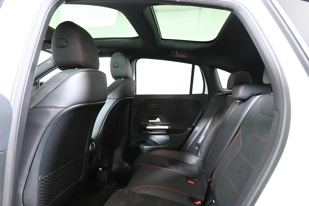 Certified 2026 Mercedes-Benz GLA 250 4MATIC image 32