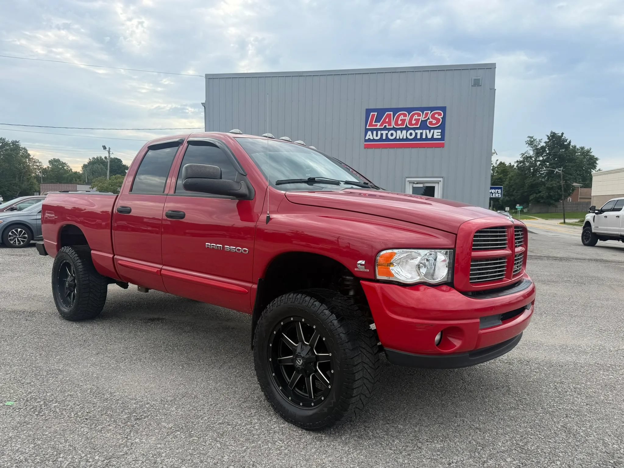 Used 2004 Dodge Ram 3500 Truck SLT w/ Sport Appearance Group AWD/4WD image 1
