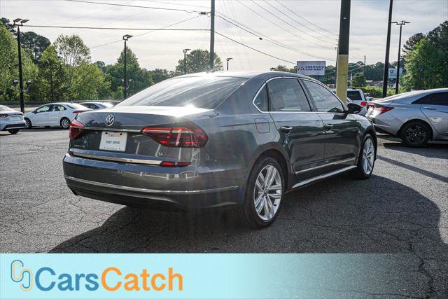 Used 2018 Volkswagen Passat 2.0T SE FWD image 15