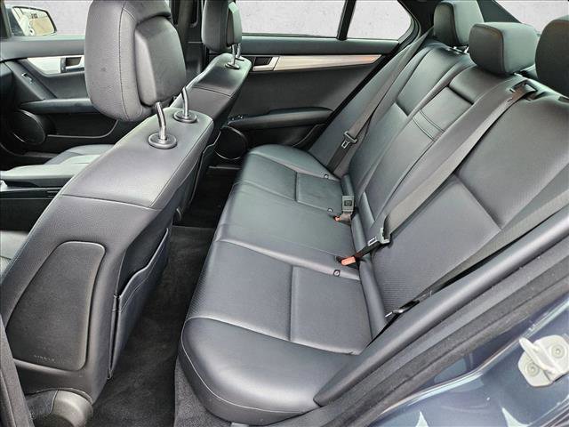 Used 2013 Mercedes-Benz C 250 Luxury image 17