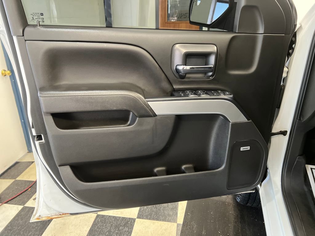 Used 2018 Chevrolet Silverado 1500 LT w/ All Star Edition AWD/4WD image 39