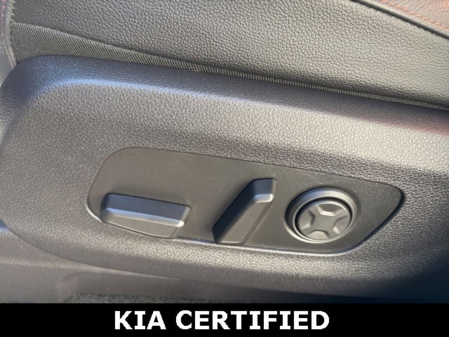 Certified 2023 Kia Carnival SX Prestige image 35