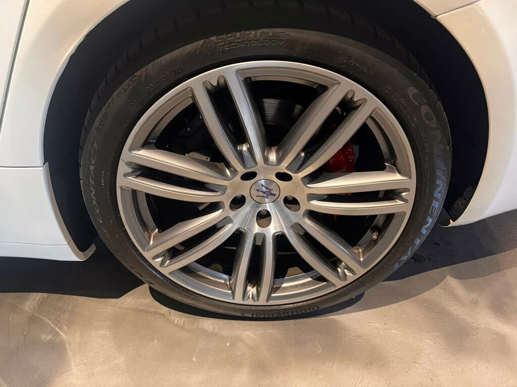 Used 2019 Maserati Ghibli GranSport image 10