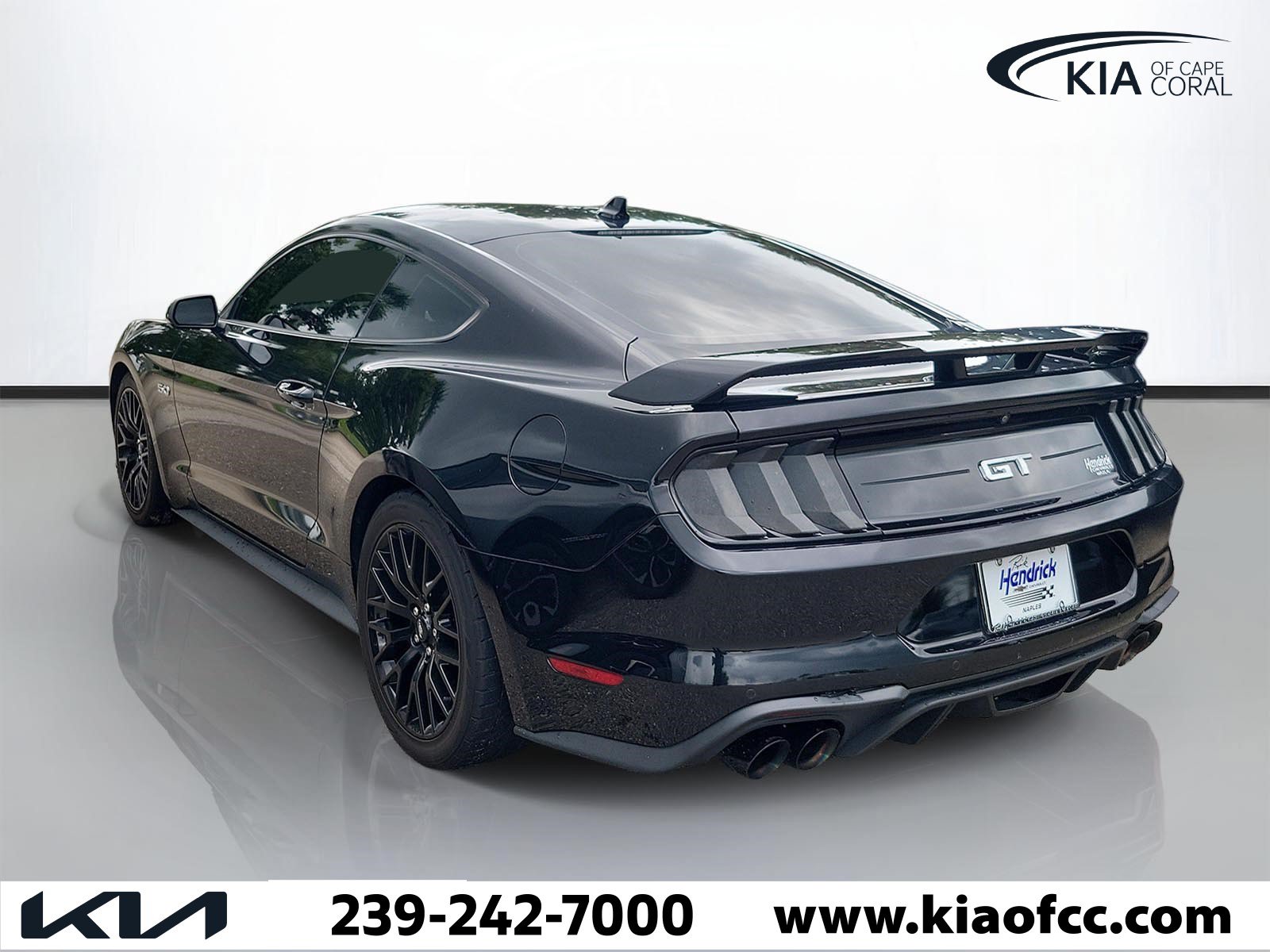 Used 2021 Ford Mustang GT Premium w/ GT Performance Package RWD image 4
