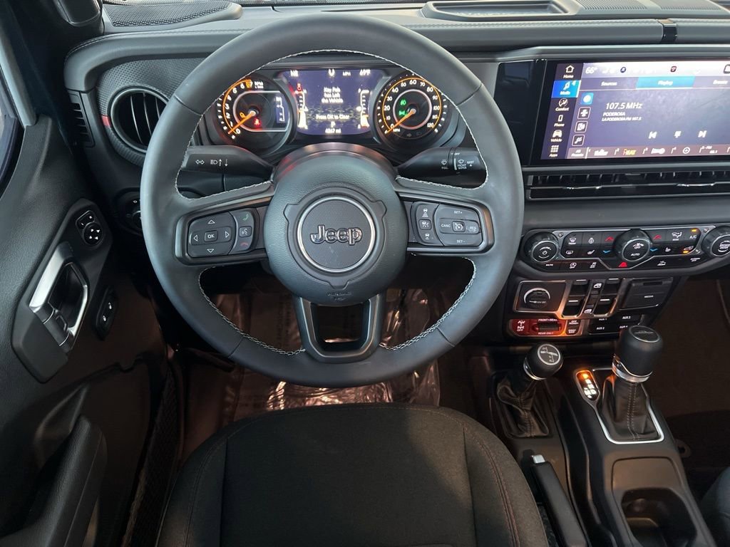 Used 2025 Jeep Gladiator Rubicon w/ Convenience Group image 22
