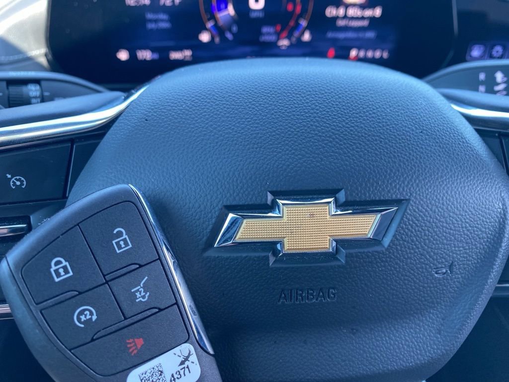 Used 2024 Chevrolet Traverse LT image 45