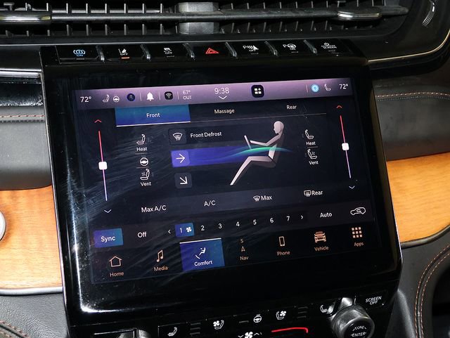 Used 2022 Jeep Grand Cherokee Summit AWD/4WD image 23