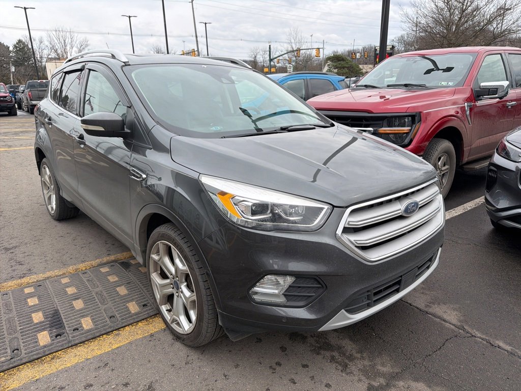 Used 2019 Ford Escape Titanium image 3