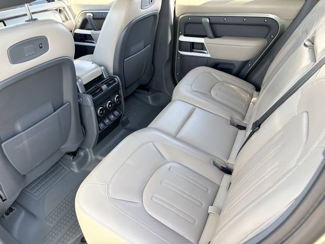 Used 2020 Land Rover Defender 110 AWD/4WD image 25