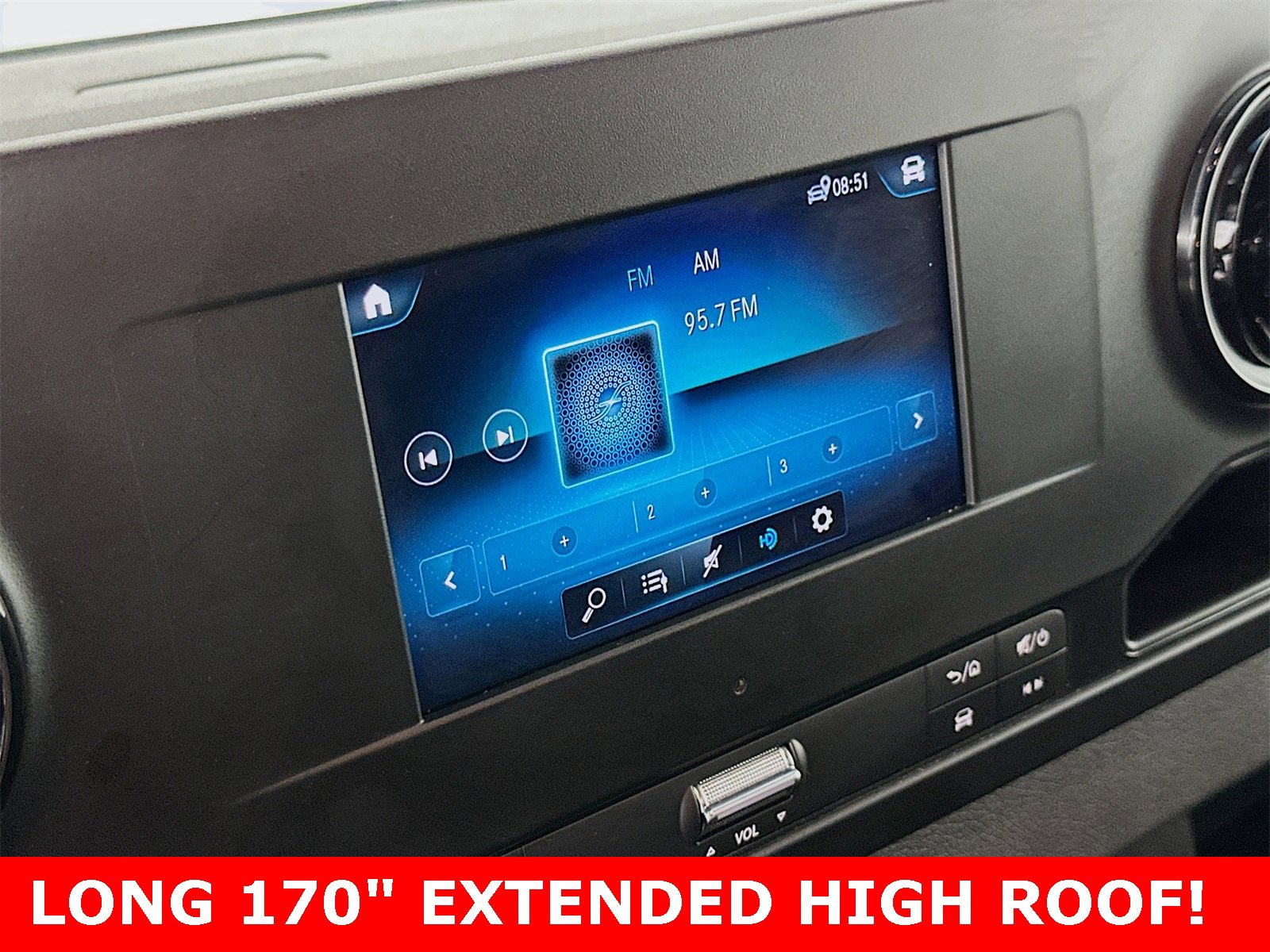 Used 2024 Mercedes-Benz Sprinter 2500 image 16