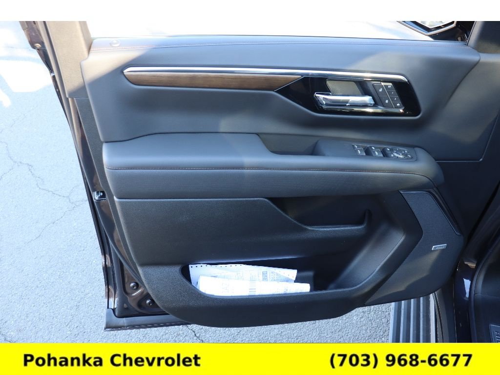 New 2026 Chevrolet Suburban High Country AWD/4WD image 22