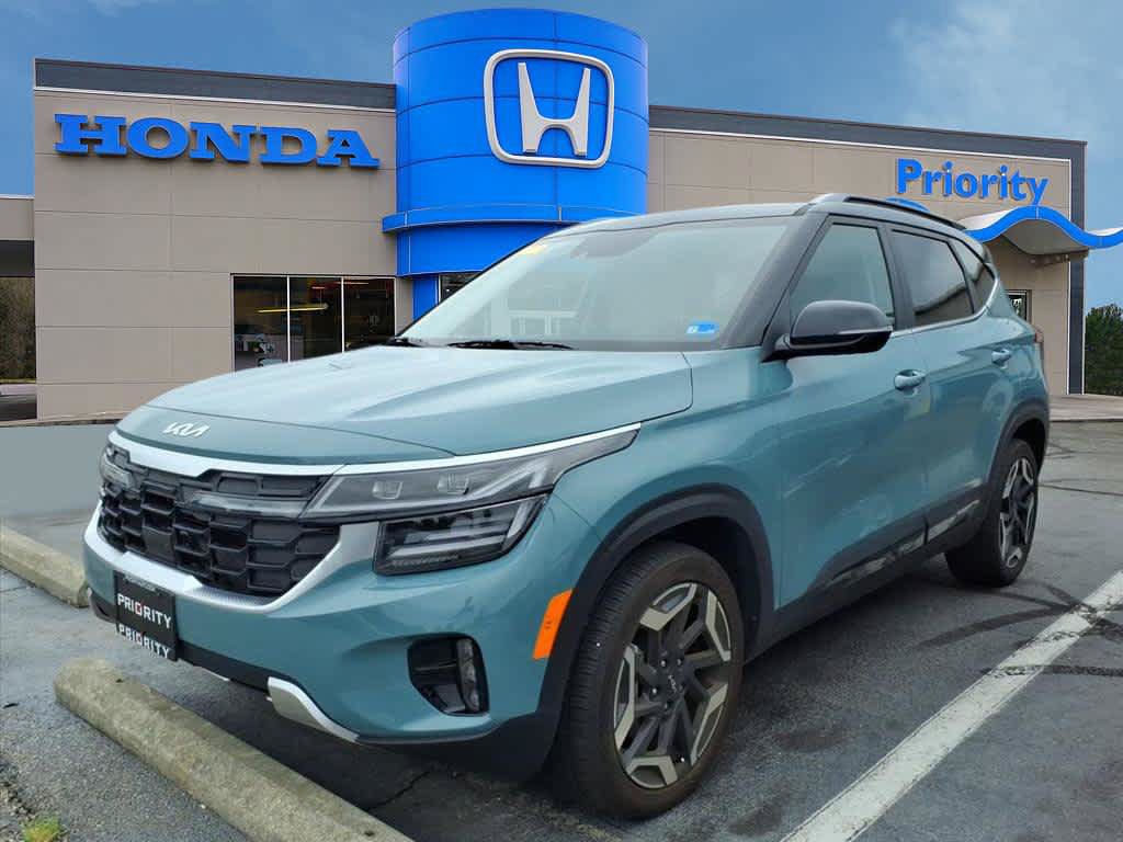 Used 2025 Kia Seltos SX AWD/4WD image 1