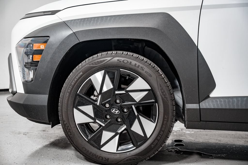 Certified 2025 Hyundai Kona SEL FWD image 12